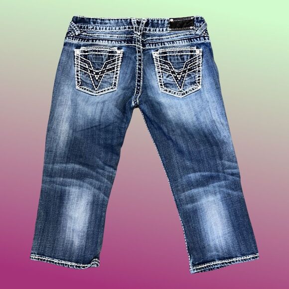 Vigoss The Dublin Denim Embellished Embroidered Medium Wash Capri Size 7/8 #103 - Picture 7 of 7